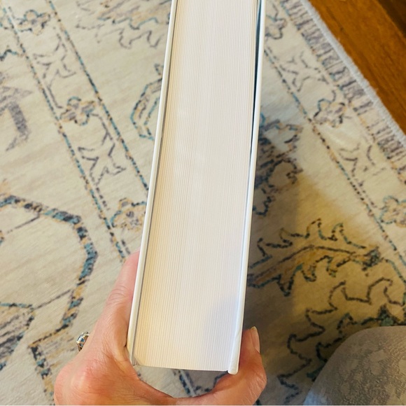 Martha Stewart's Homekeeping Handbook - Picture 4 of 8